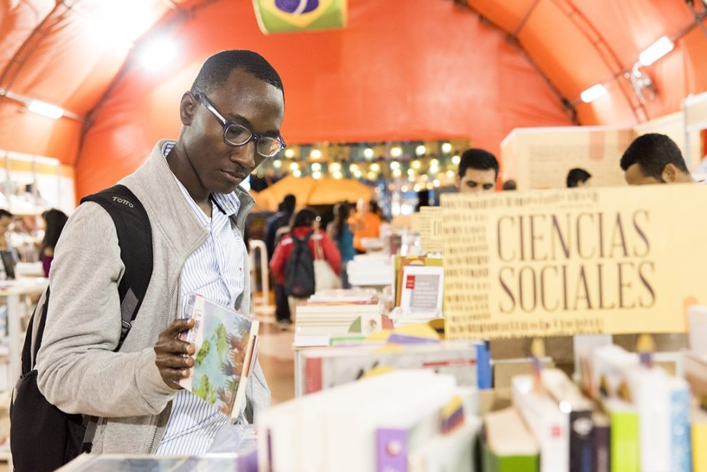 Salon iberoamericano del libro universitario , LibreriadelaU, libros impresos, libros digitales